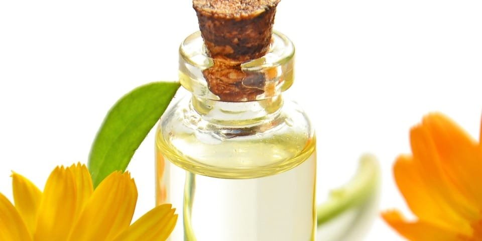 skincare e óleo de eucalipto
